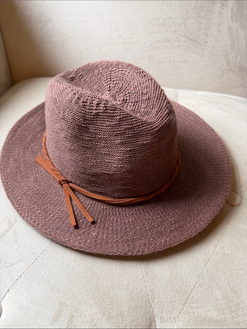 Shihreen brown Textured Wide-Brim Fedora with Tie